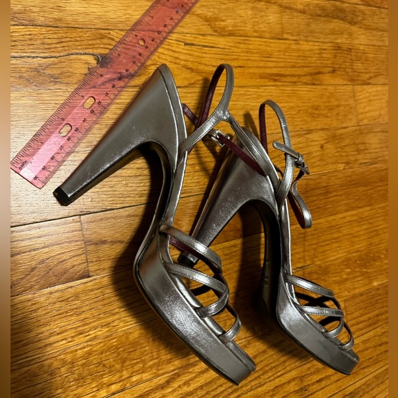 Prada Metallic Ankle Strap Heel - Silver shoes with crossed straps - Picture 10 of 16